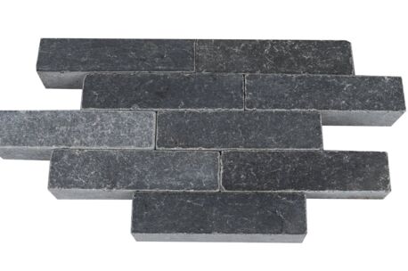 basalt 20x5x5 gezoet-verouderd (1) Basalt
