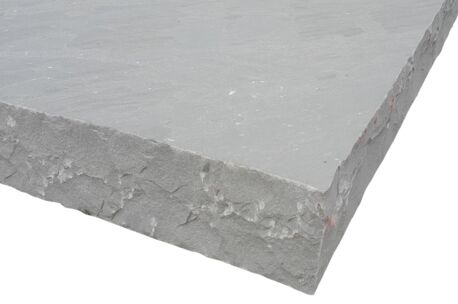 kandla grey mega tegel 200x100x8 gekloven zijde detail