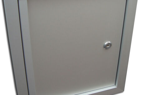 brievenbusdeur aluminium Brievenbusdeur aluminium geanodiseerd 35x35 / 31.5x31.5 cm