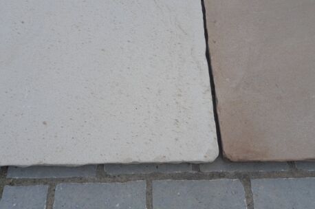 20241108_094609_resized 90x60x3 Ivory Antiek look 1.85st/m²