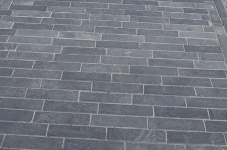 H51 20x5x5 geschuurd met facet 4mm Geschuurd met facet